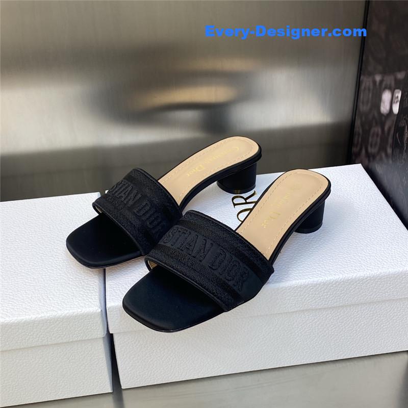 dior new flip flops color matching women’s shoes