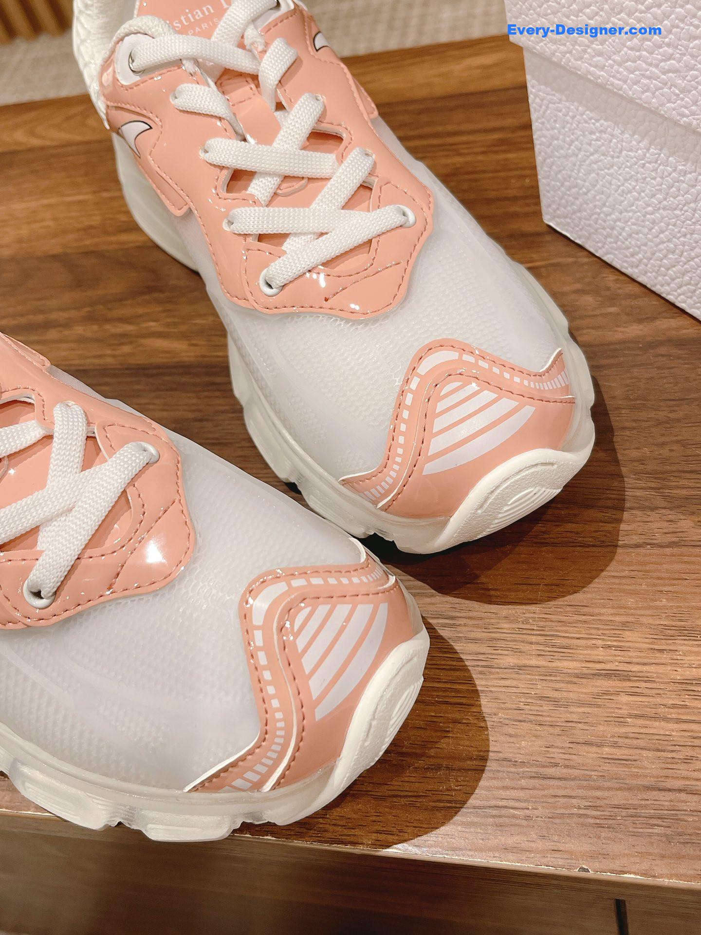 D10r classic running shoes