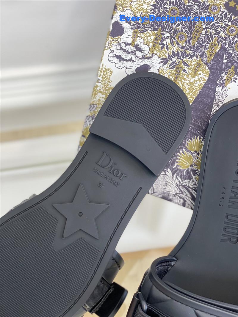 D10r new D10ract beach shoes