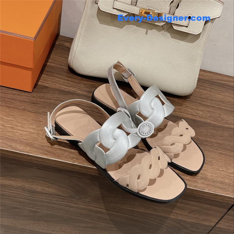H**me5 pig nose sandals