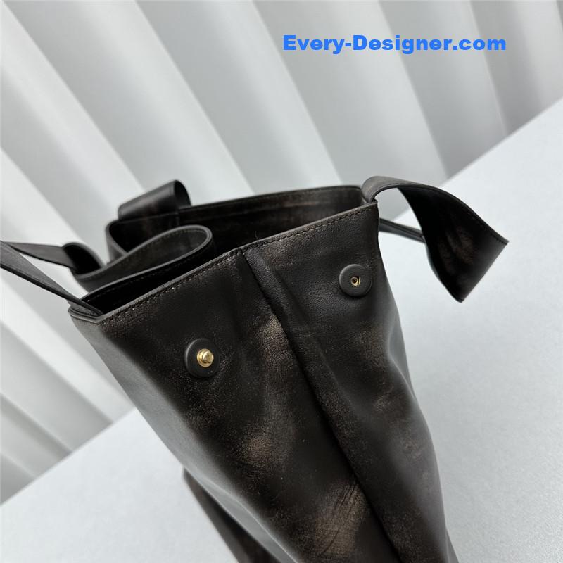 miumiu shoulder bag tote bag