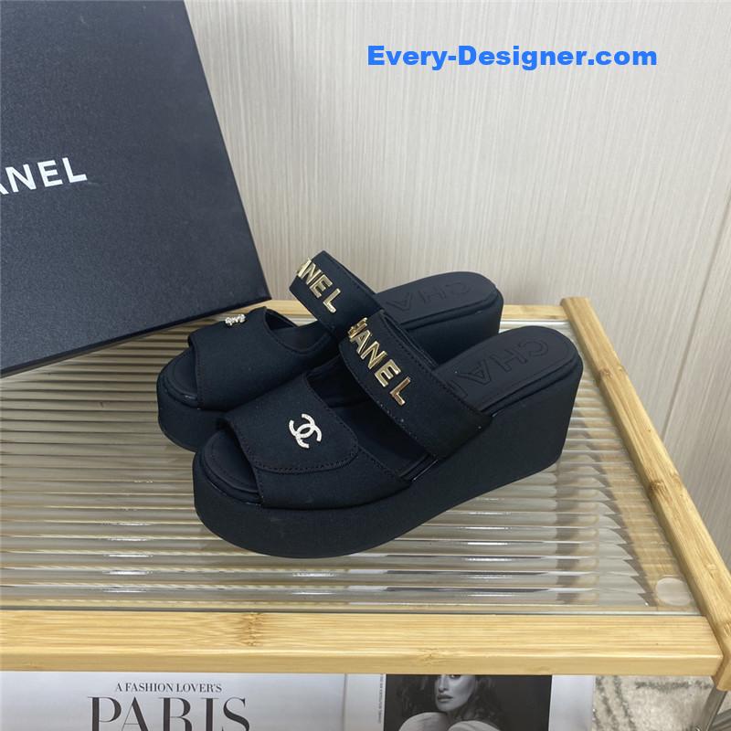 CC logo platform slippers