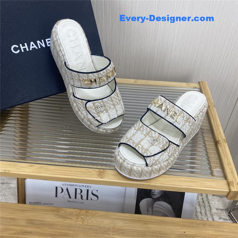CC logo platform slippers