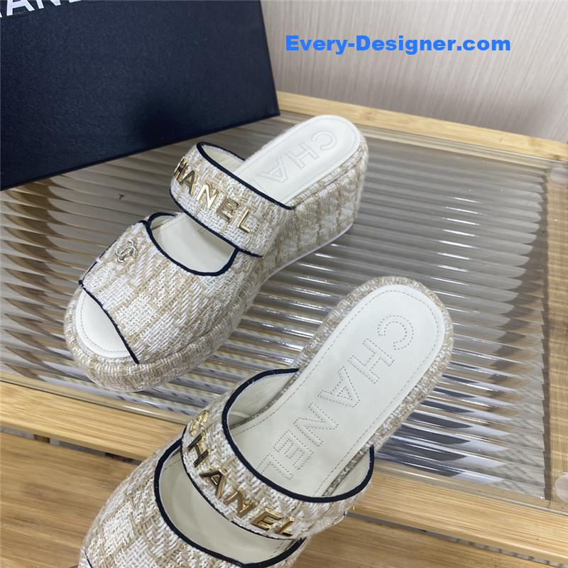 CC logo platform slippers