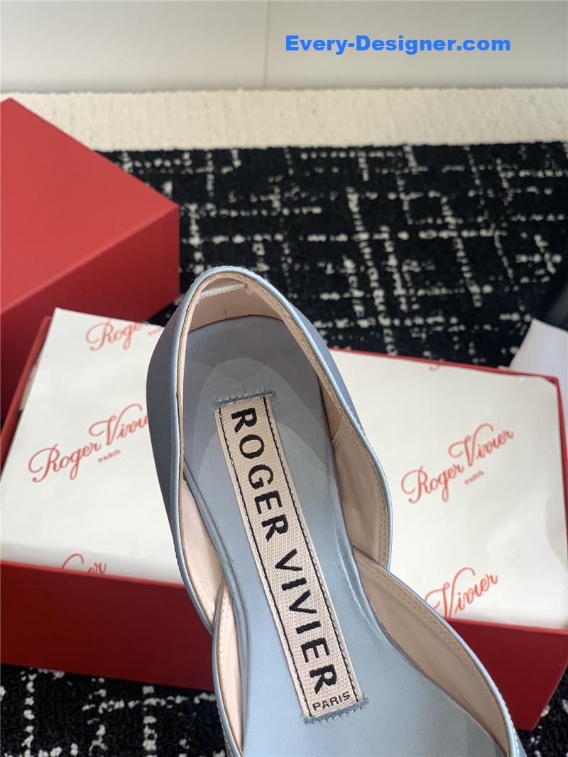 roger vivier hollow silk satin D1am0nd buckle flat shoes