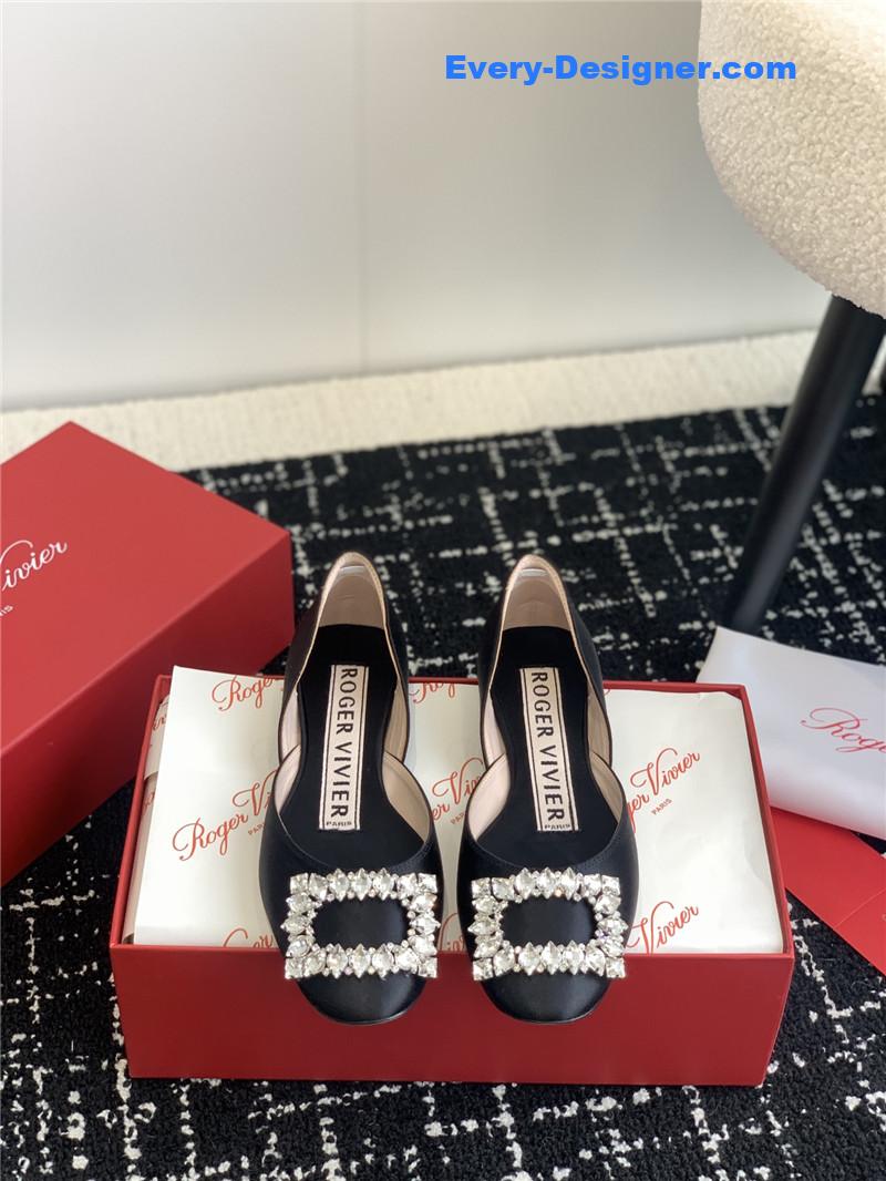 roger vivier hollow silk satin D1am0nd buckle flat shoes