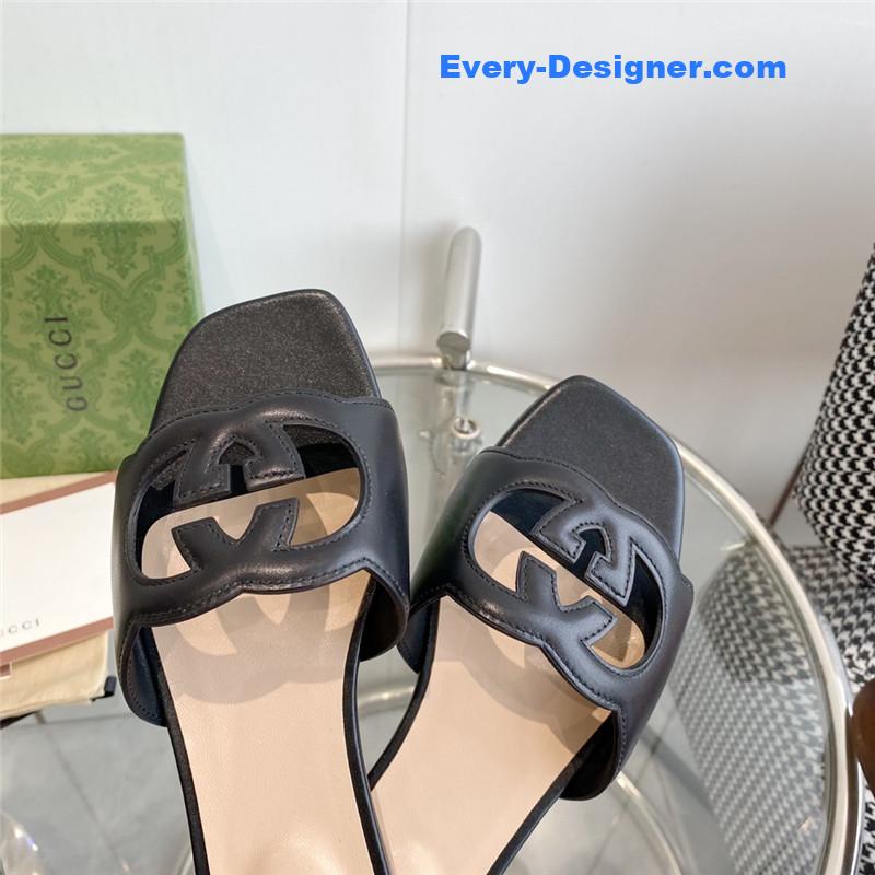 Gvc*1 interlocking gg cutout slides