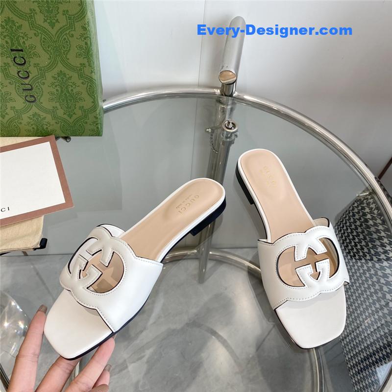 Gvc*1 interlocking gg cutout slides