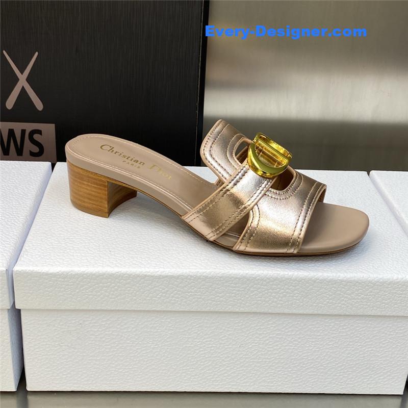 D10r cd letter metal logo flat hollow sandals