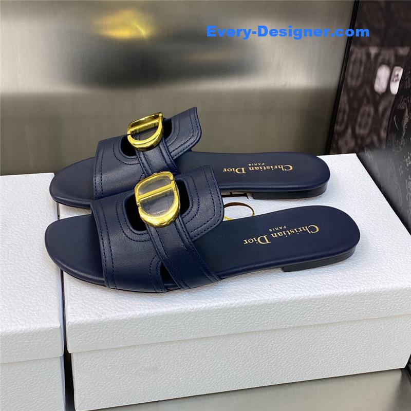 D10r cd letter metal logo flat hollow sandals