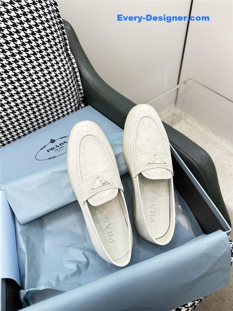 Pra*a new loafers