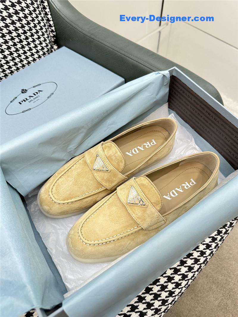 Pra*a new loafers
