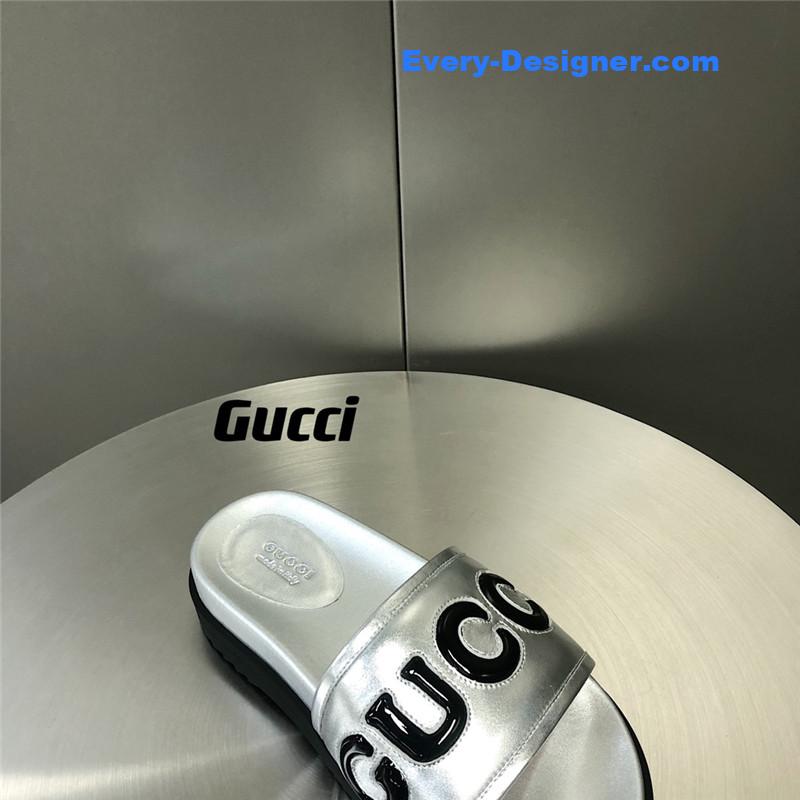 Gvc*1 letter logo platform slippers