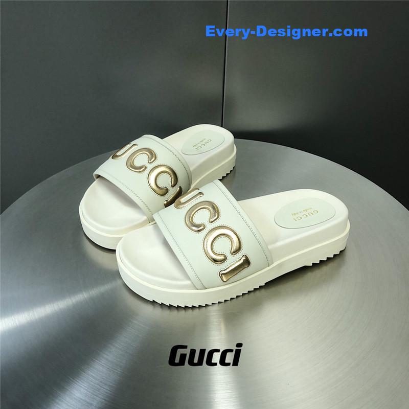 Gvc*1 letter logo platform slippers