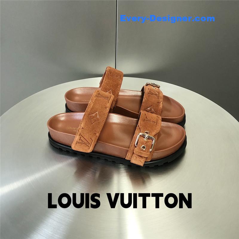 l0vis Vvtt0n lv metal buckle logo platform slippers