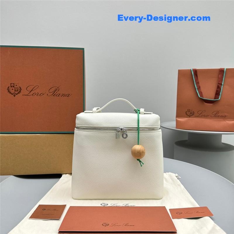 L0r0 P1ana extra pocket backpack