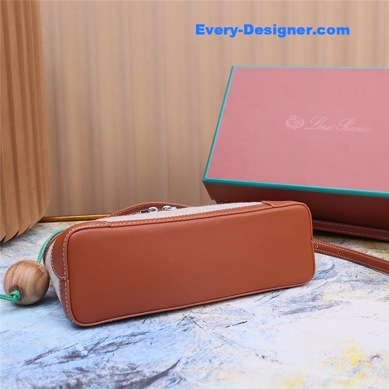 L0r0 P1ana extra pocket l19 pouch