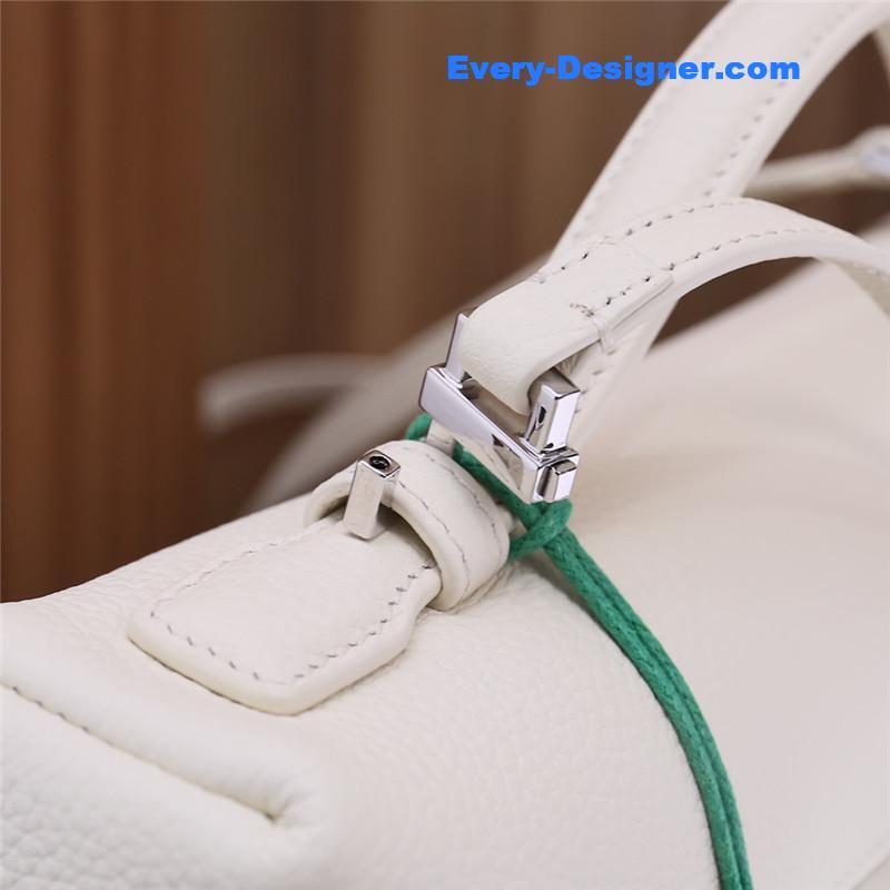 L0r0 P1ana extra pocket l19 pouch