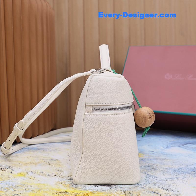 L0r0 P1ana extra pocket l19 pouch