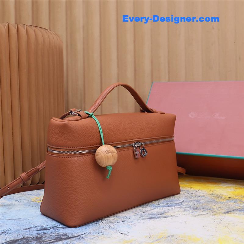 L0r0 P1ana extra pocket l19 pouch