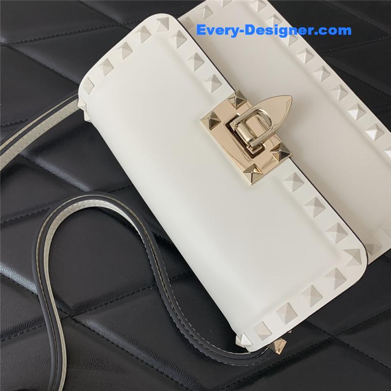 Va1e*ntin0 garavani rockstud23 small leather bag