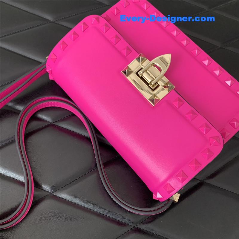 Va1e*ntin0 garavani rockstud23 small leather bag
