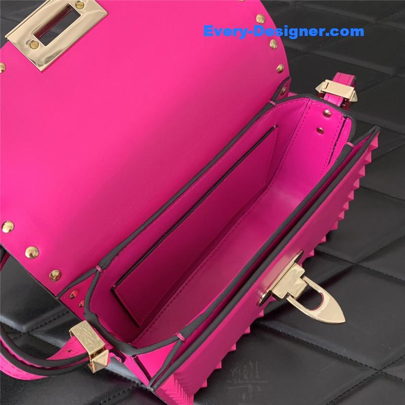 Va1e*ntin0 garavani rockstud23 small leather bag