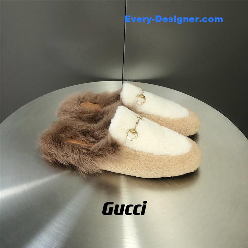 Gucci fur slippers