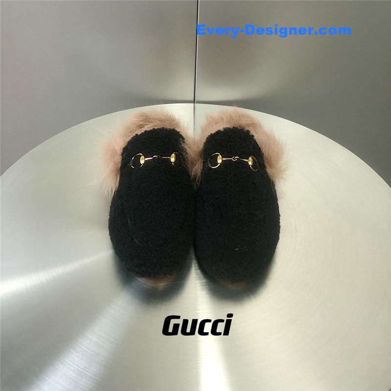 Gvc*1 fur slippers