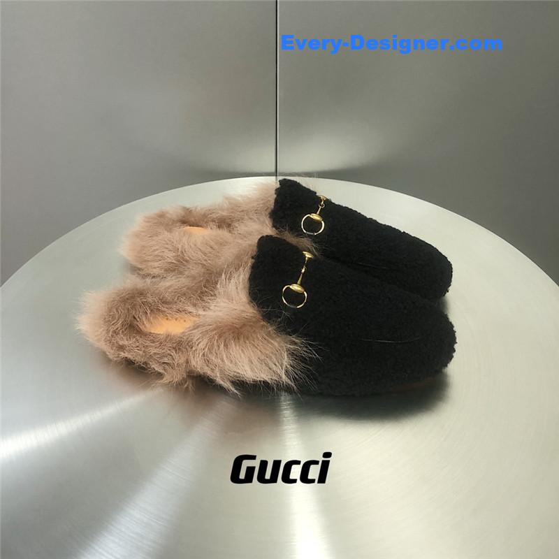Gvc*1 fur slippers
