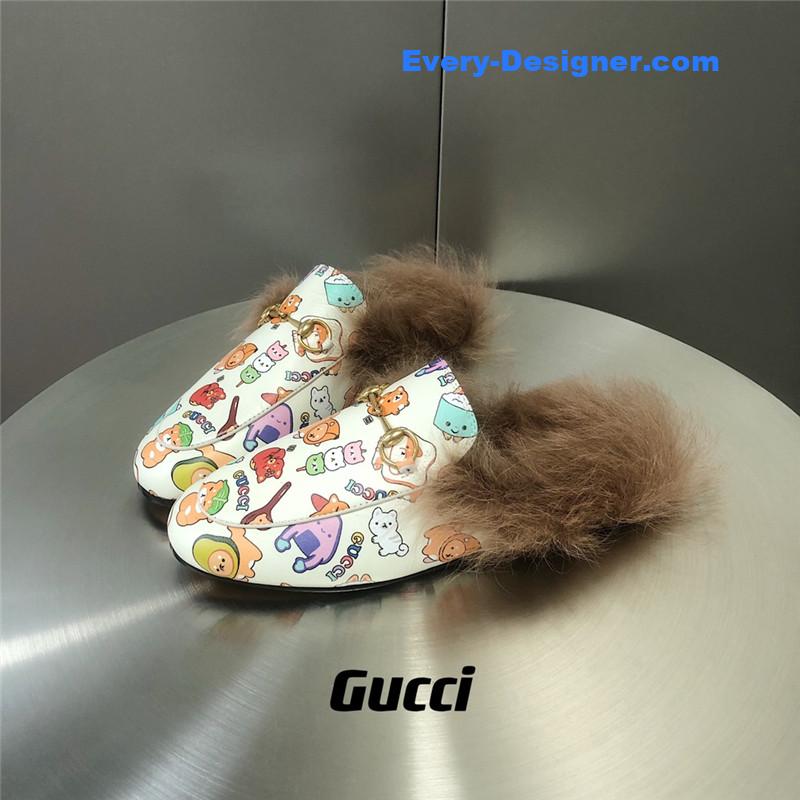 Gvc*1 fur slippers