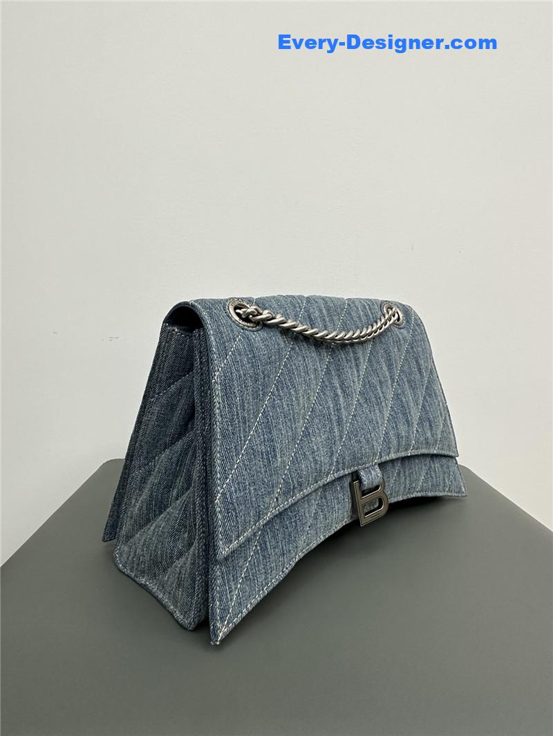 Ba1en*iaga crush medium chain bag