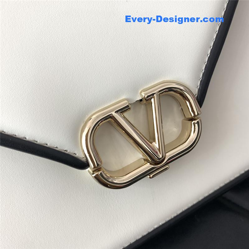 Va1e*ntin0 garavani letter leather shoulder bag