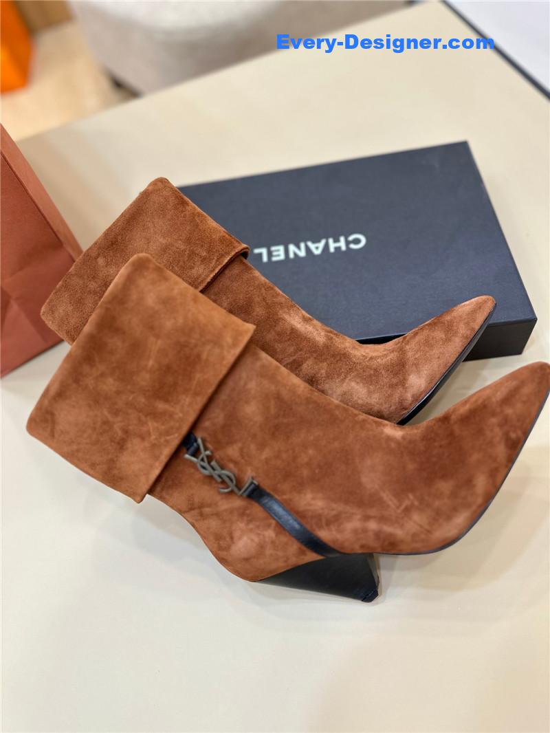 Y51 pointed toe suede ankle boots