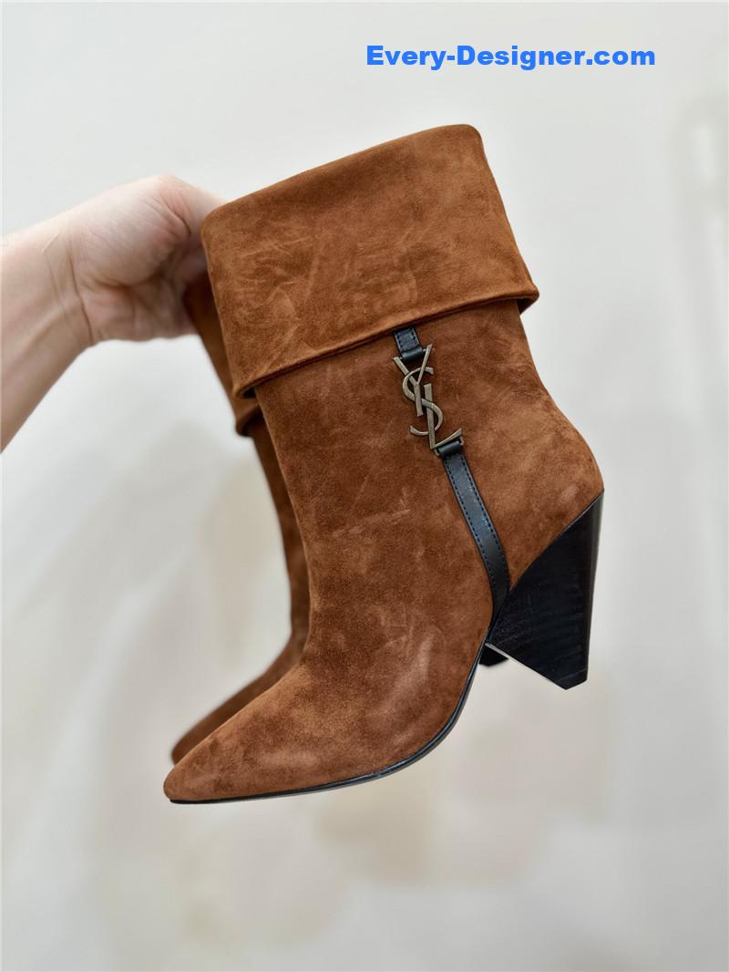 Y51 pointed toe suede ankle boots