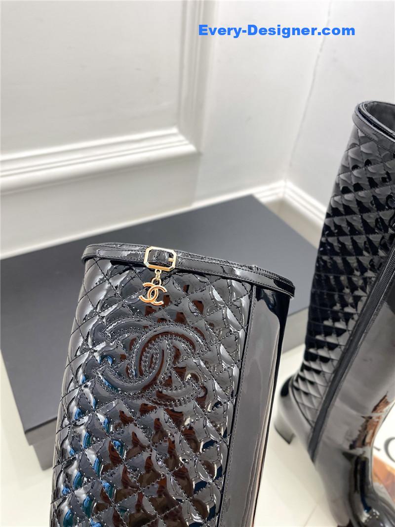 CC classic embroidered chunky heel boots