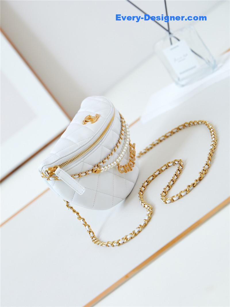 Ch**el pearl chain waist bag
