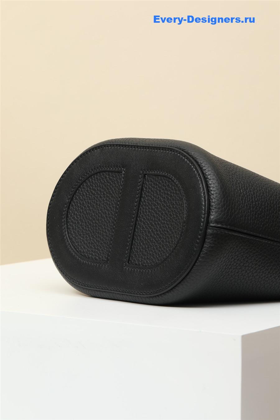 H**me5 in the loop 18 bag black