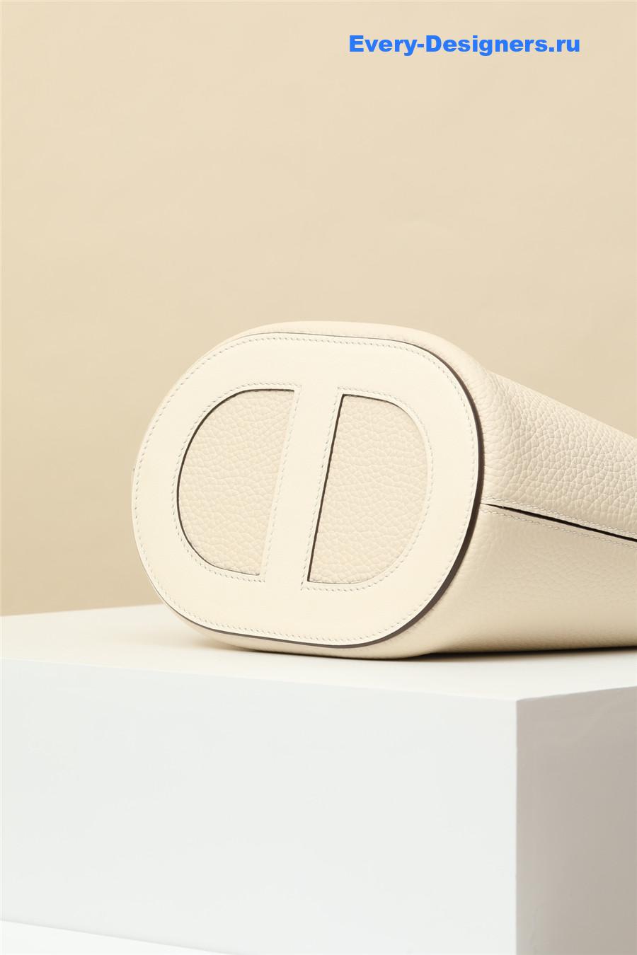 H**me5 in the loop 18 bag beige