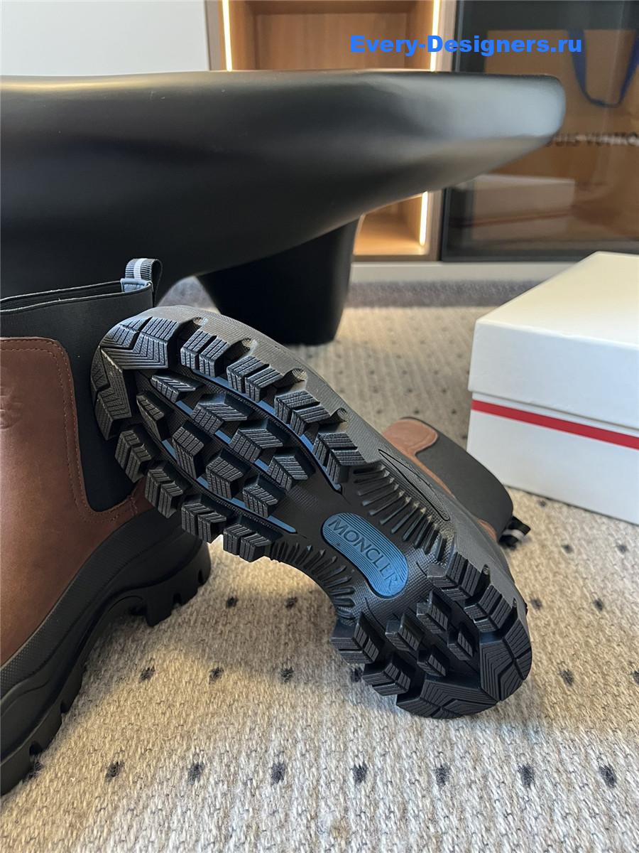 Moncler Outdoor Off-road Boots in Brown