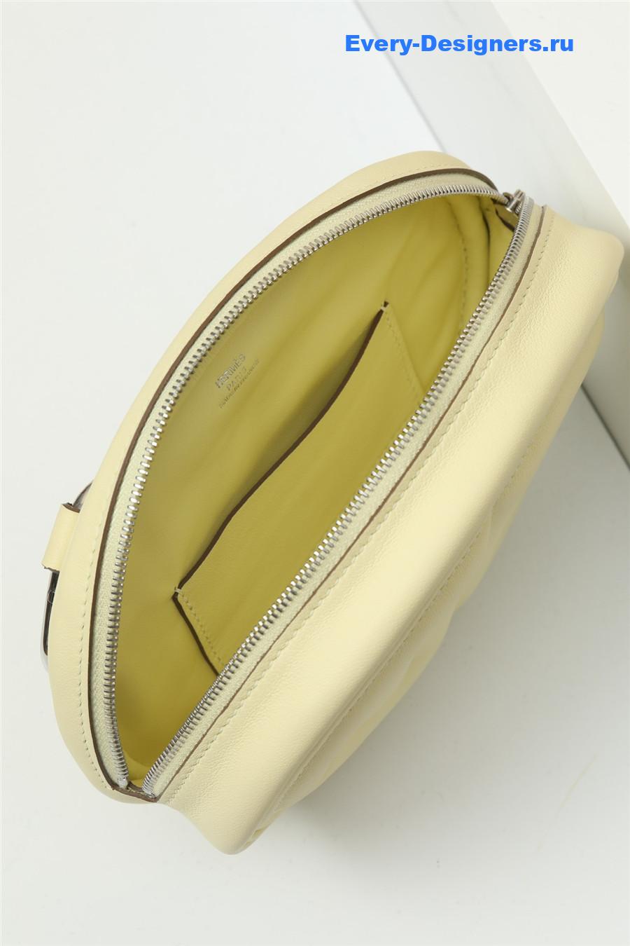 H**me5 in the loop belt bag yellow