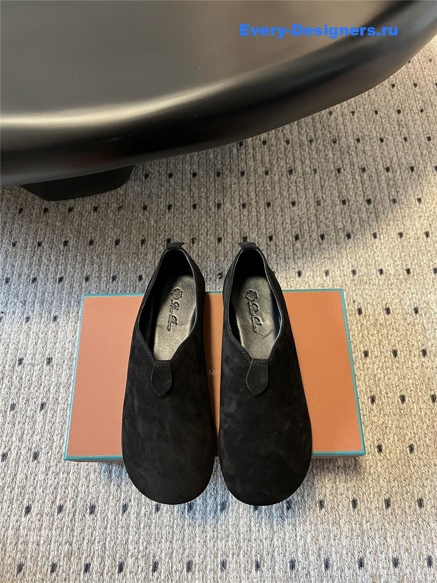 L0r0 P1ana rebech**ela black ballet flats