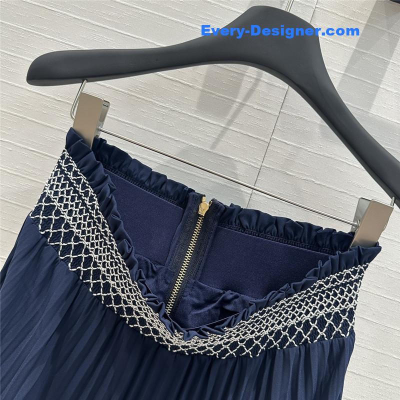 l0vis Vvtt0n lv layered pleated half skirt