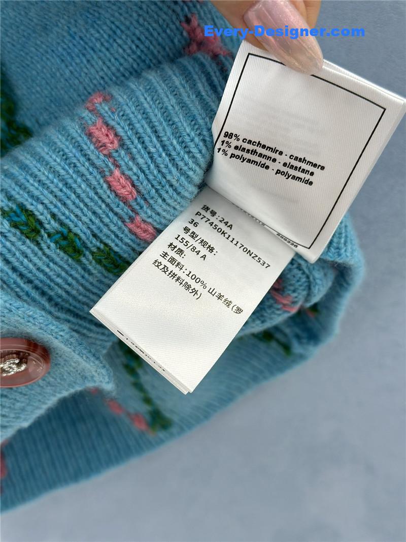 Ch**el colorblock embroidered knitted v-neck vest