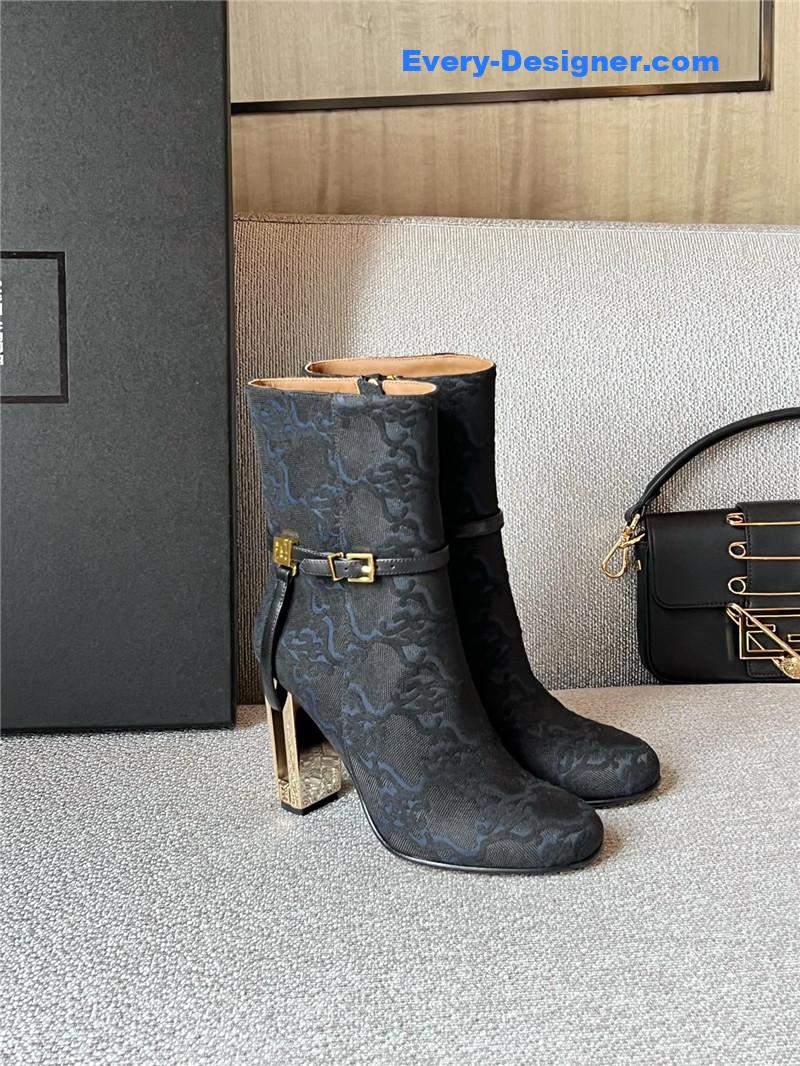 F**di delfina ankle boots