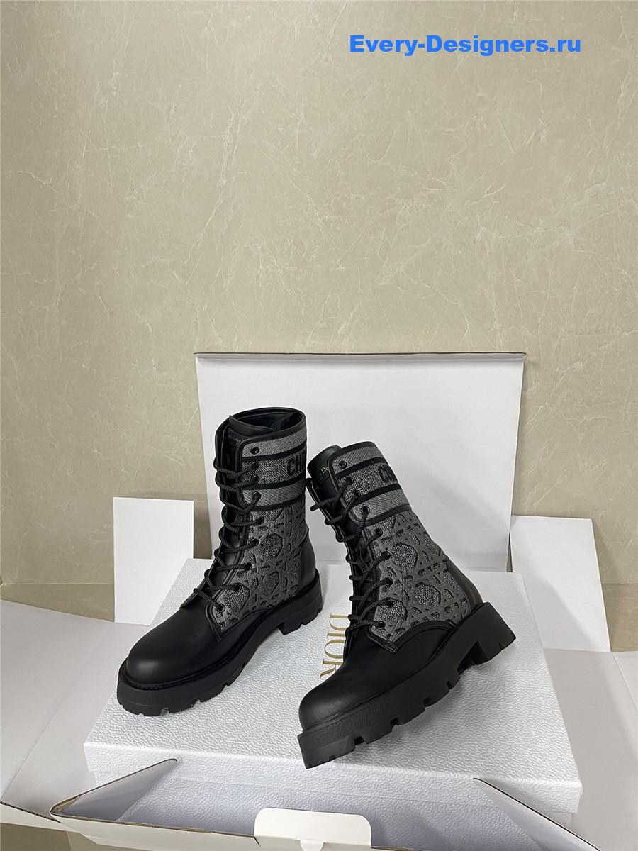 D10r d-major ankle boot