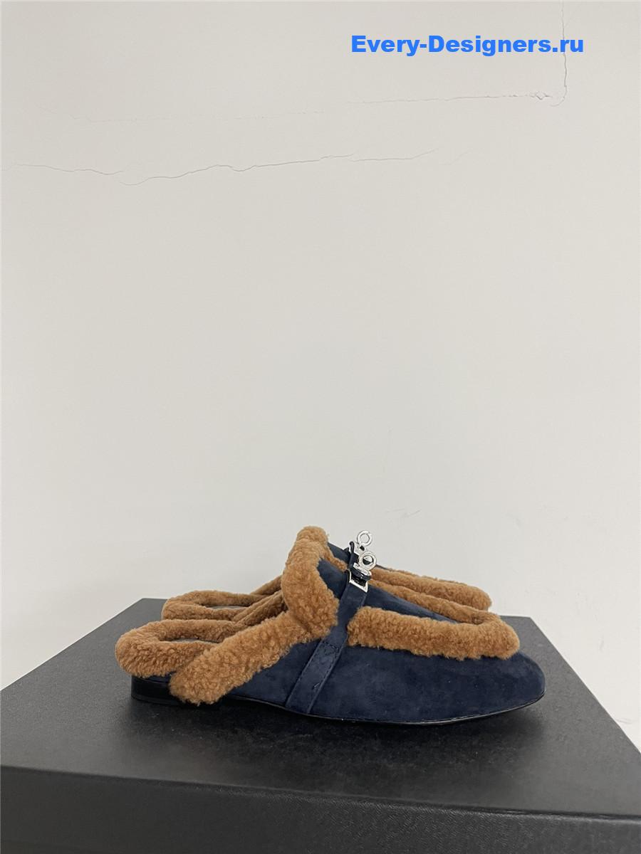 H**me5 kelly wool slippers