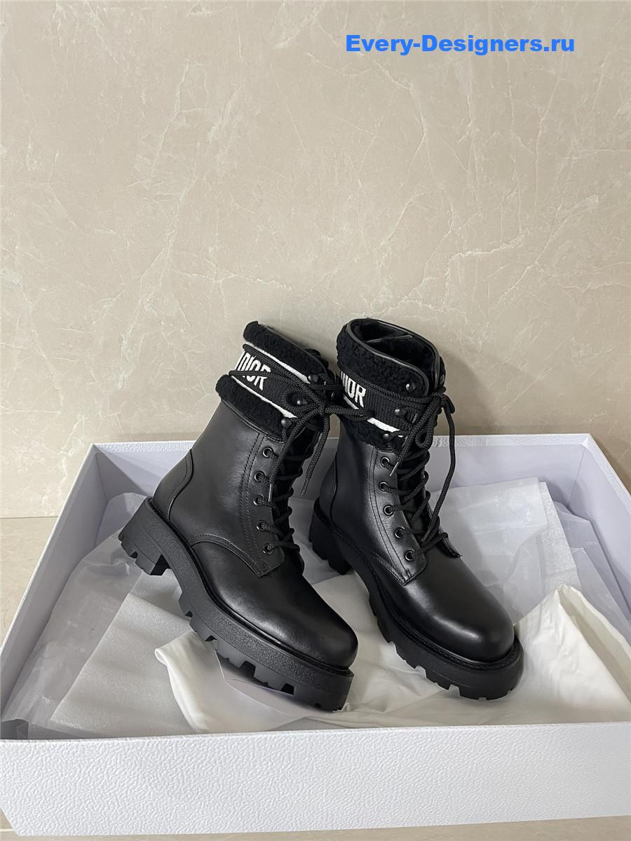 D10r black lace-up lambswool martin boots