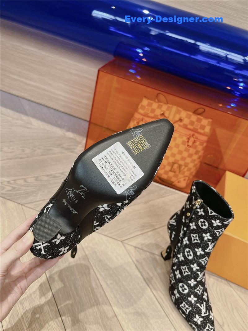 l0vis Vvtt0n lv logo printed short boots