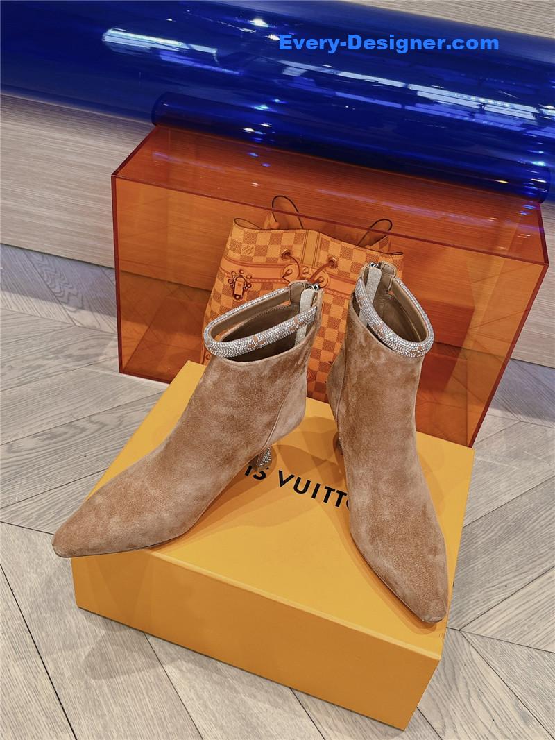 l0vis Vvtt0n lv logo printed short boots